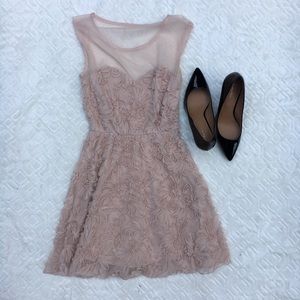 PERFECT LIGHT PINK LACE DRESS